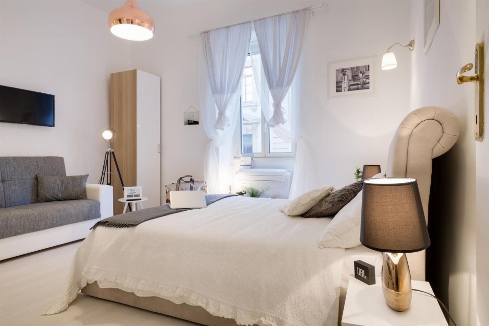 Loft by the Ghetto Main image